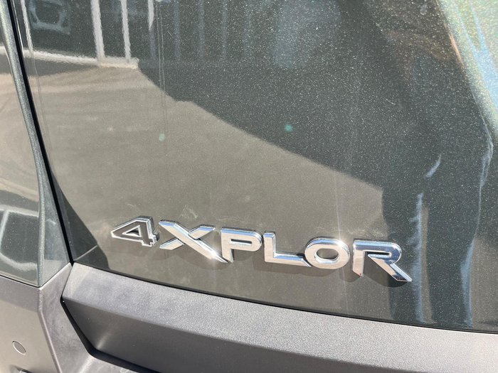 2023 Mahindra Scorpio Z8L