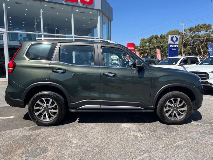 2023 Mahindra Scorpio Z8L