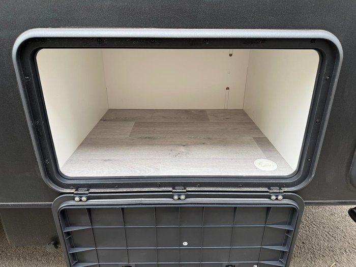 2025 New Age Caravans 19' Roadowl Escape Ro19be