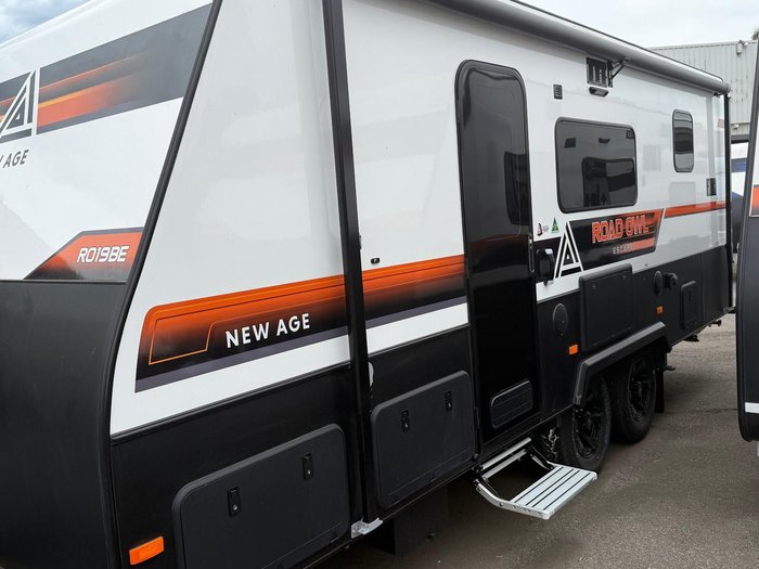 2025 New Age Caravans 19' Roadowl Escape Ro19be