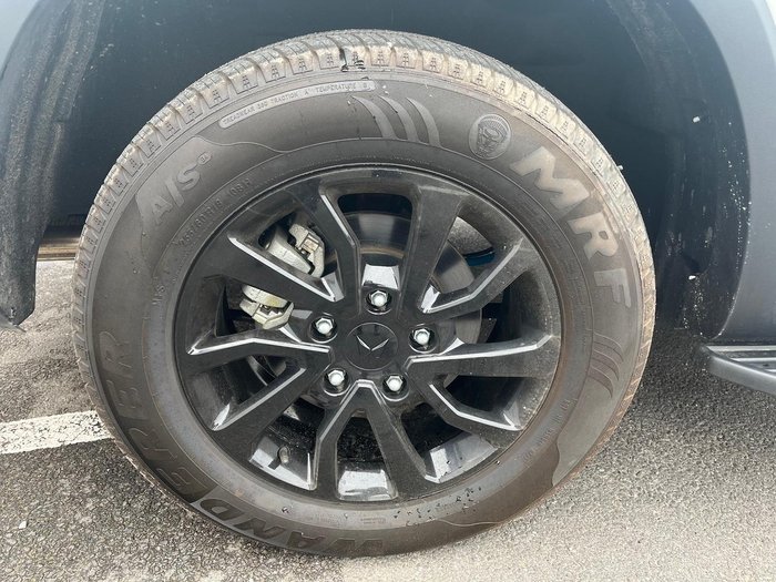 2023 Mahindra Scorpio Z8