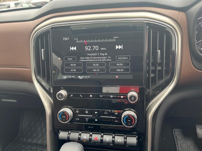 2023 Mahindra Scorpio Z8