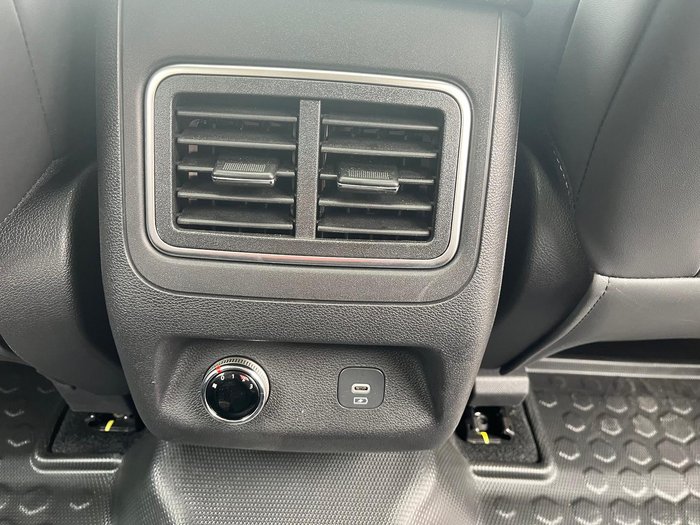 2023 Mahindra Scorpio Z8