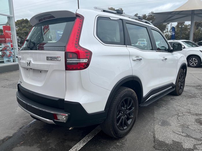 2023 Mahindra Scorpio Z8