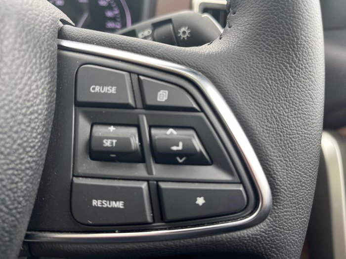 2023 Mahindra Scorpio Z8