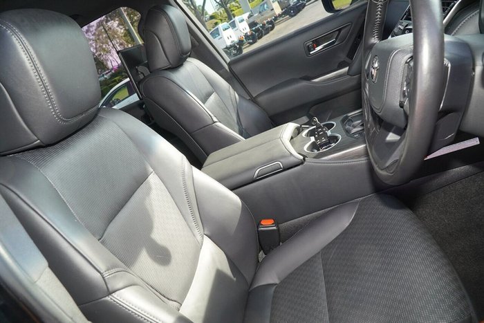 2023 Toyota Landcruiser Sahara ZX