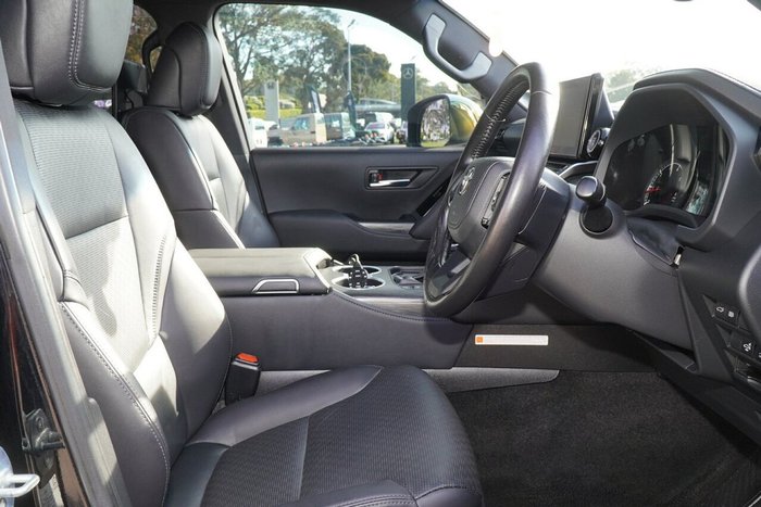 2023 Toyota Landcruiser Sahara ZX