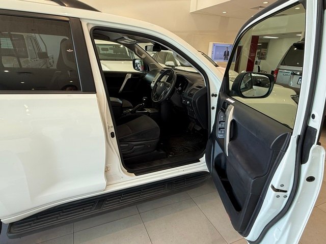 2023 Toyota Prado