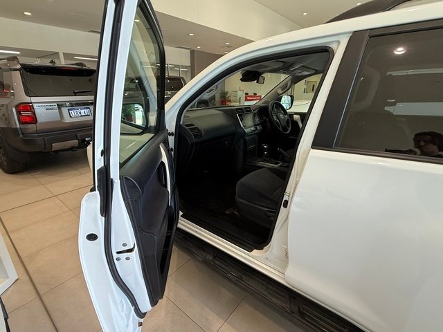 2023 Toyota Prado