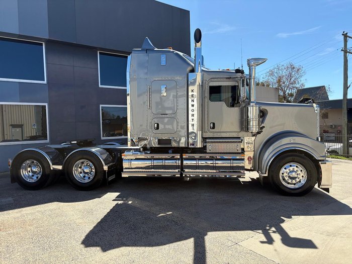 2024 Kenworth T909