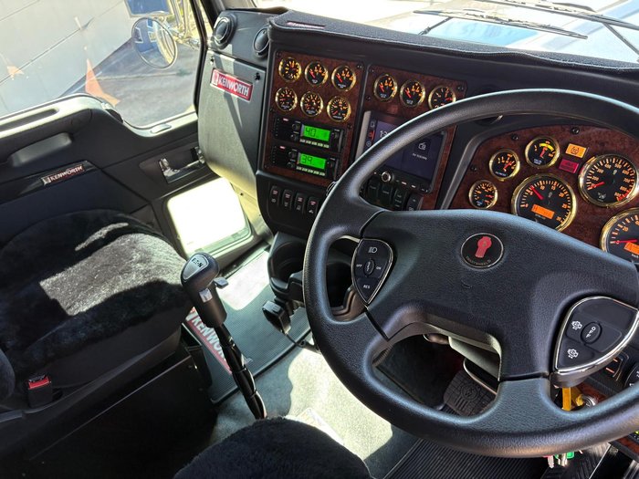 2024 Kenworth T909