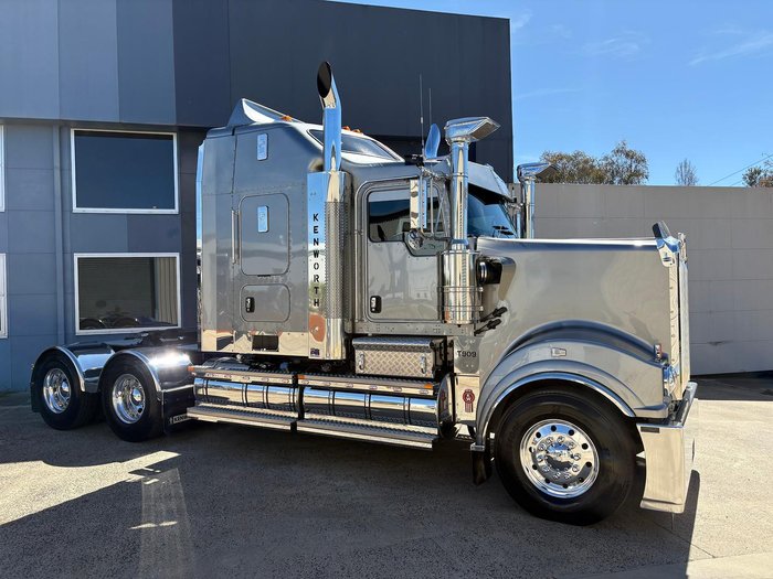 2024 Kenworth T909