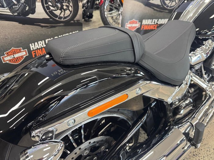 2025 Harley-Davidson Breakout 117 (FXBR) Softail Black
