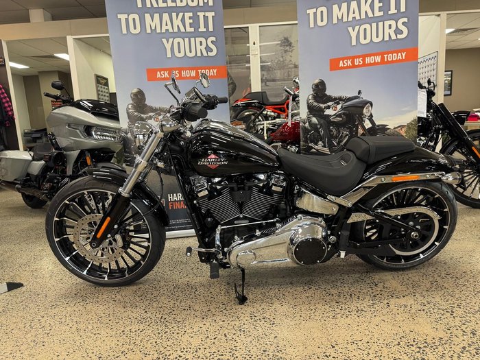 2025 Harley-Davidson Breakout 117 (FXBR) Softail Black