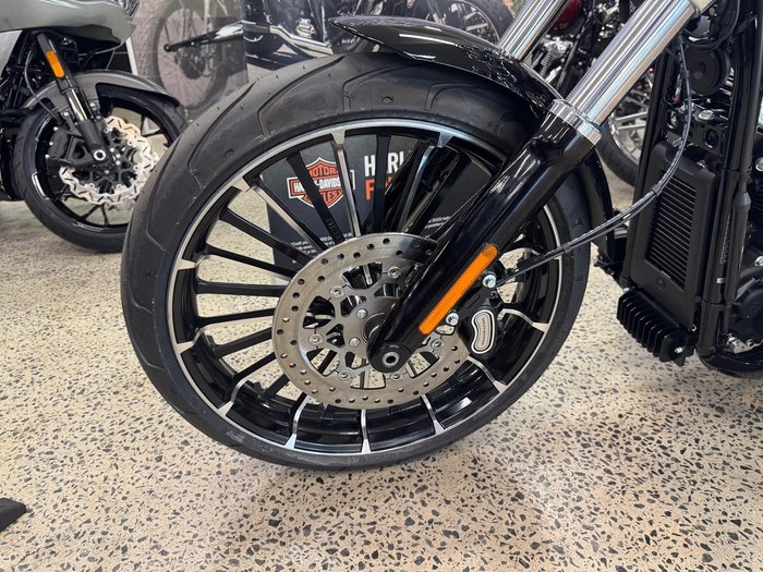 2025 Harley-Davidson Breakout 117 (FXBR) Softail Black