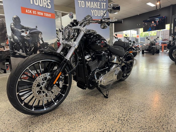 2025 Harley-Davidson Breakout 117 (FXBR) Softail Black