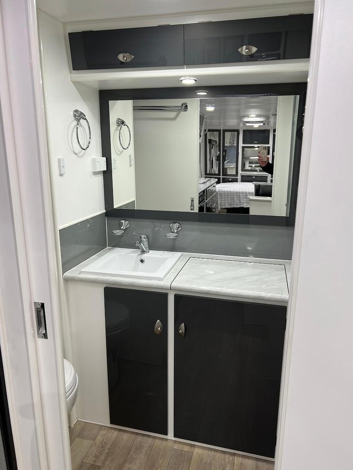 2018 Opal Tourer Mk1 210