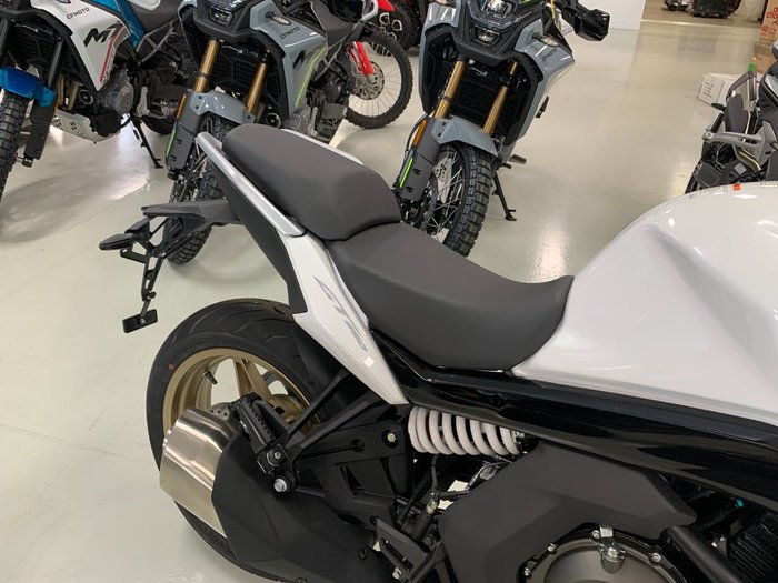 2022 CFMOTO 650 GT ABS
