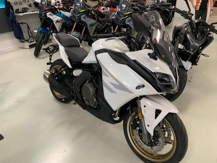 2022 CFMOTO 650 GT ABS