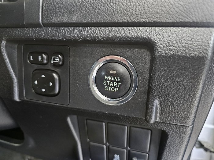 2014 Toyota Landcruiser Prado Altitude KDJ150R MY14 4X4 Dual Range Silver Pearl