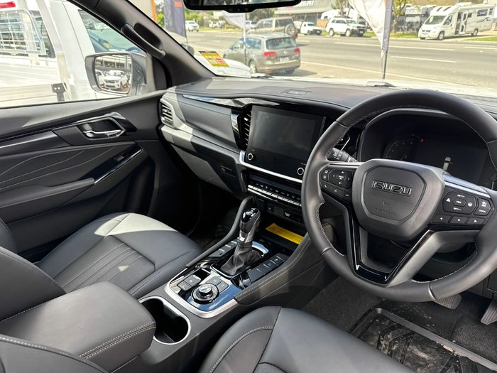 2025 Isuzu MU-X LS-T