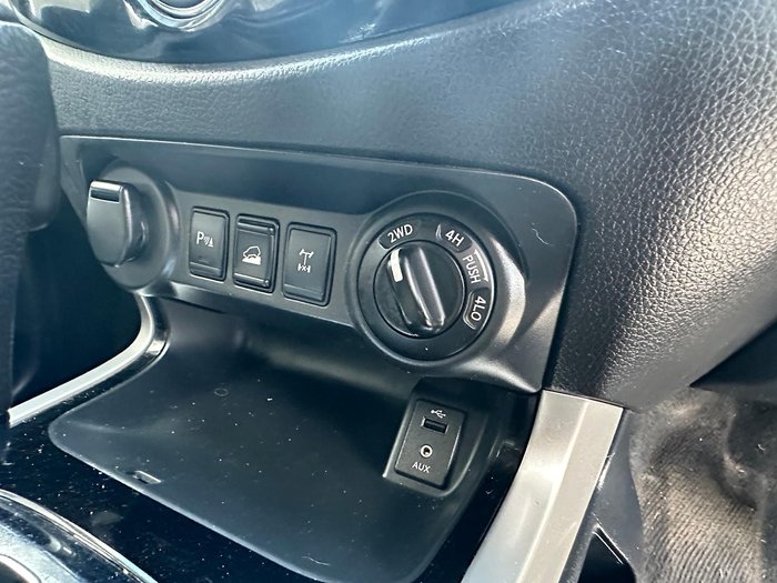 2018 Nissan Navara ST-X