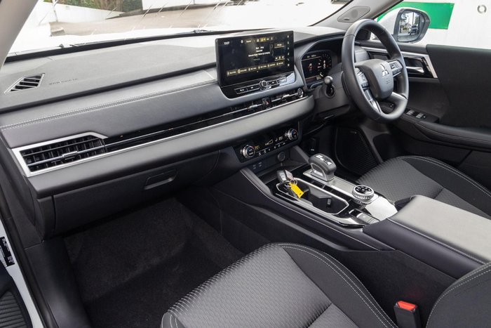 2025 Mitsubishi Outlander ES ZM MY25 AWD White