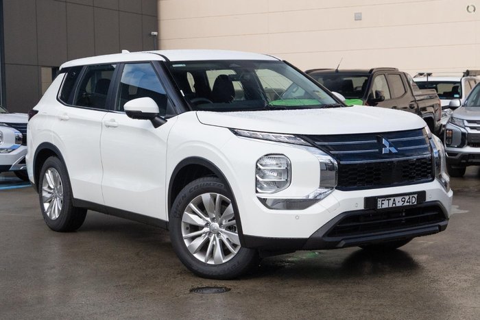 2025 Mitsubishi Outlander ES ZM MY25 AWD White