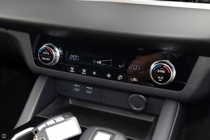 2025 Mitsubishi Outlander ES ZM MY25 AWD White
