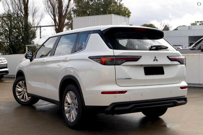 2025 Mitsubishi Outlander ES ZM MY25 AWD White