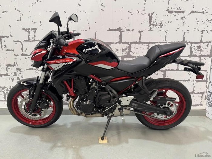 2025 Kawasaki Z650L (LAMS) Z Red