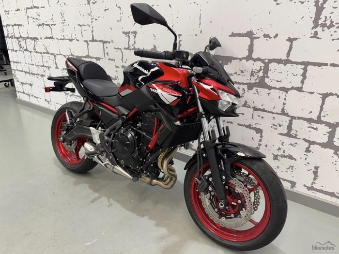 2025 Kawasaki Z650L (LAMS) Z Red