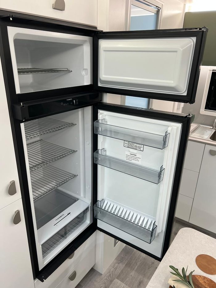 2025 Traveller Track 13'