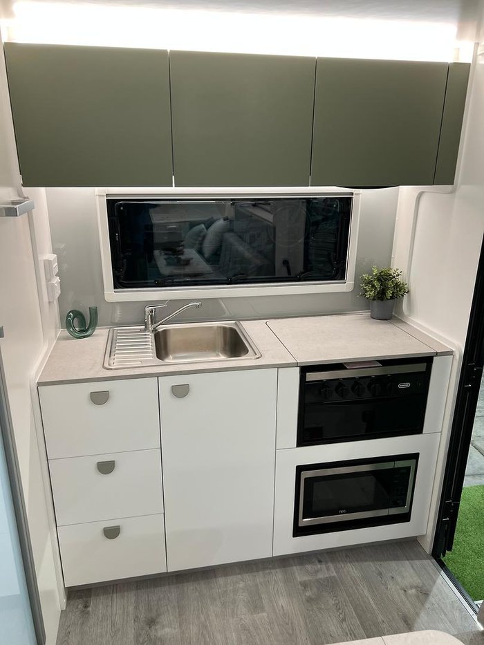 2025 Traveller Track 13'