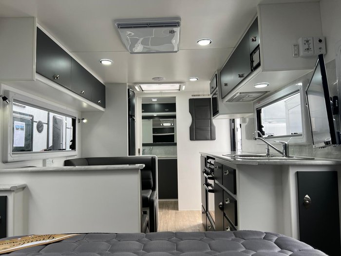 2022 Opal Tourer Mk1 199