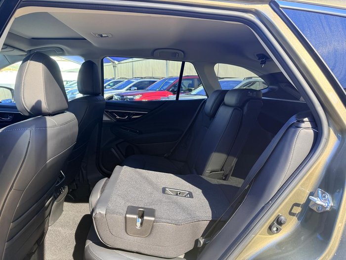 2025 Subaru Outback AWD Touring XT