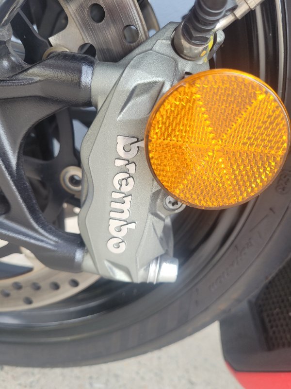 2022 DUCATI STREETFIGHTER V2 RED