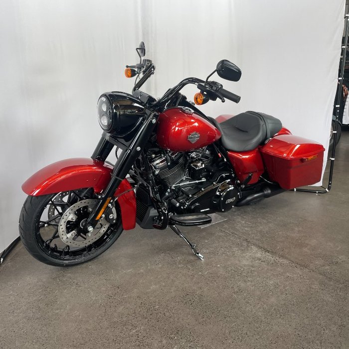 2025 Harley-davidson FLHRXS ROAD KING SPECIAL WHISKEY FIRE