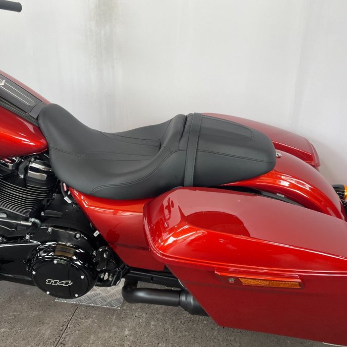 2025 Harley-davidson FLHRXS ROAD KING SPECIAL WHISKEY FIRE
