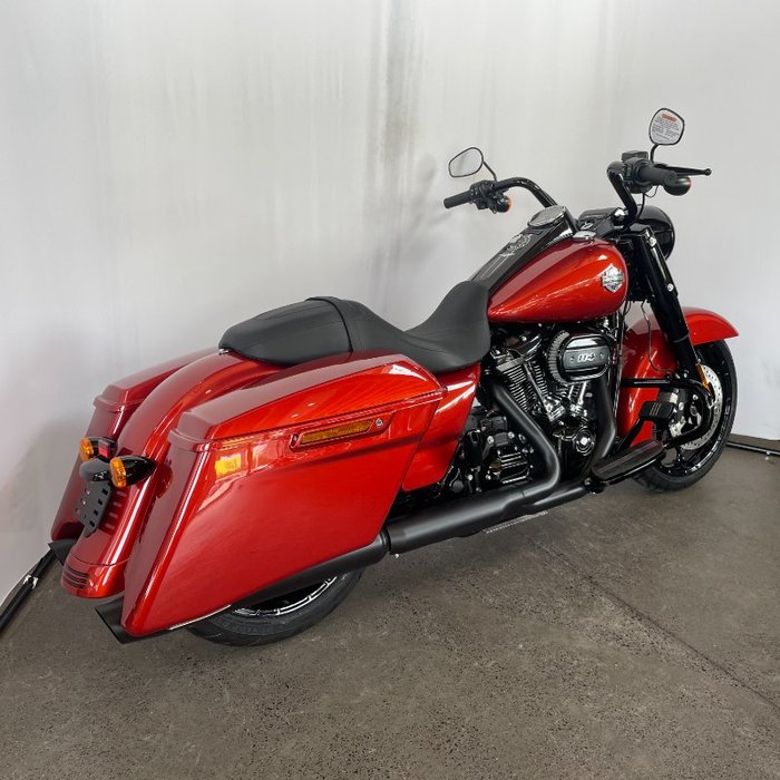 2025 Harley-davidson FLHRXS ROAD KING SPECIAL WHISKEY FIRE