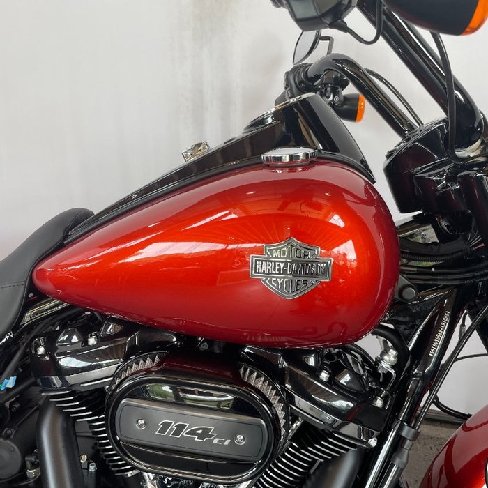 2025 Harley-davidson FLHRXS ROAD KING SPECIAL WHISKEY FIRE