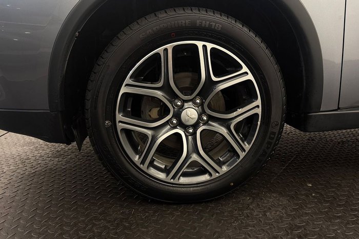 2014 Mitsubishi Outlander PHEV