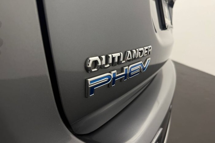 2014 Mitsubishi Outlander PHEV