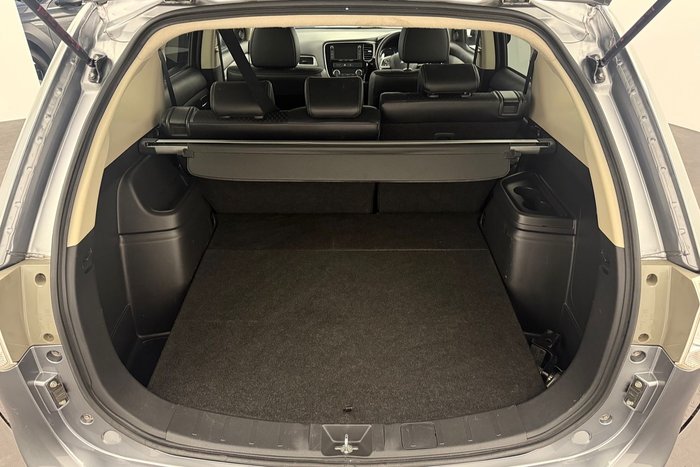 2014 Mitsubishi Outlander PHEV