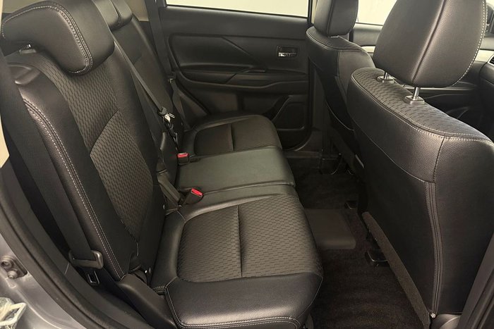 2014 Mitsubishi Outlander PHEV