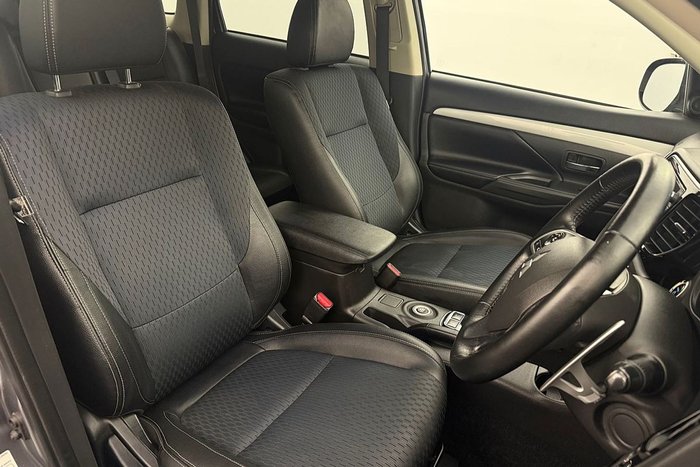 2014 Mitsubishi Outlander PHEV