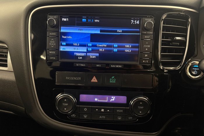 2014 Mitsubishi Outlander PHEV