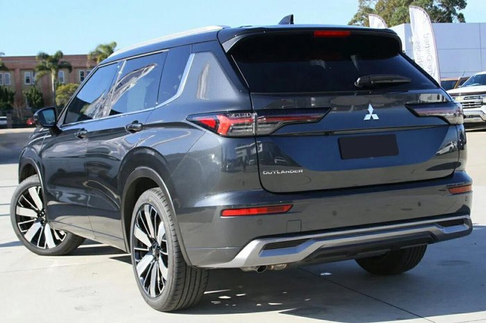 2025 Mitsubishi Outlander Exceed Tourer