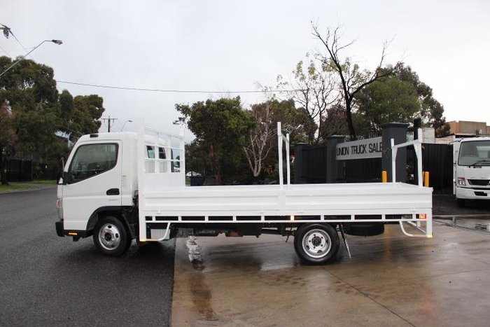 2024 Fuso Canter 515 WHITE