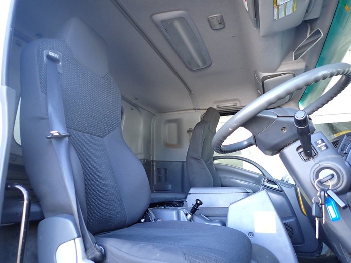 2015 ISUZU FVD 1000 WHITE